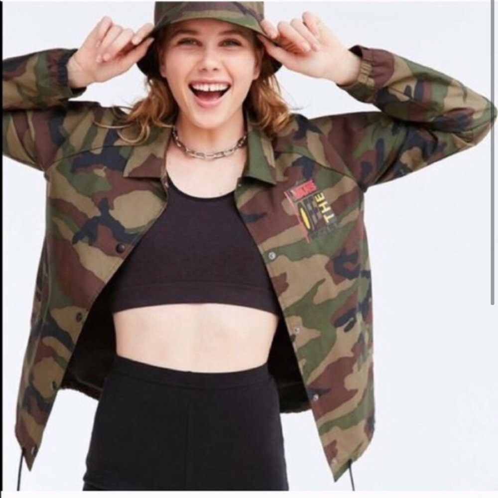 VANS Off The Wall UO Camo Coach Jacket XS - Picture 2 of 8